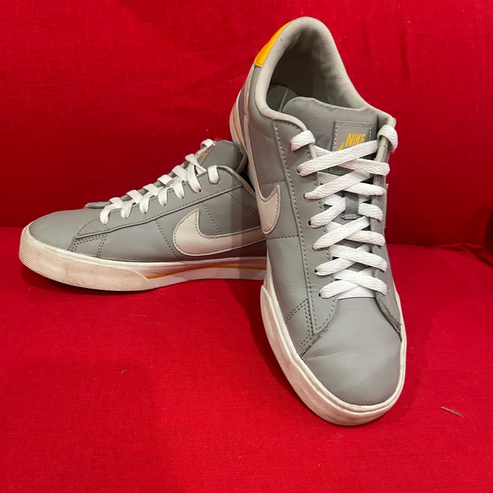Nike Sweet Classic Leather